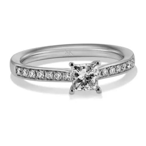 Engagement Ring Princess-Cut