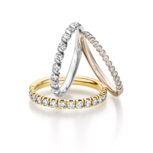 Memoireringe in Gelb, Weiss & Haselnuss