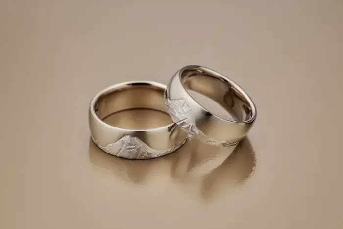 Bergwelten exklusive Eheringe von Fischer Trauringe