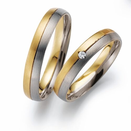 Trauringpaar Bicolor Weißgold Gelbgold gebürstet, 1 Brillant, gesamt 0,025 ct., Hersteller August Gerstner, Artikelnummer 20130