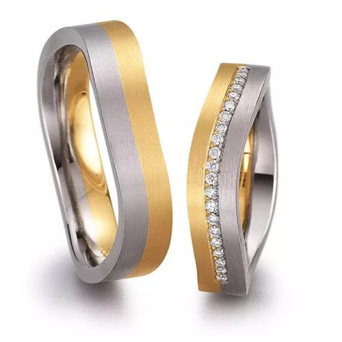 Trauringpaar Bicolor Gelbgold Weißgold, breit, matt, wellenförmig, 21 Brillanten, gesamt 0,105 ct., Hersteller August Gerstner, Artikelnummer 27943
